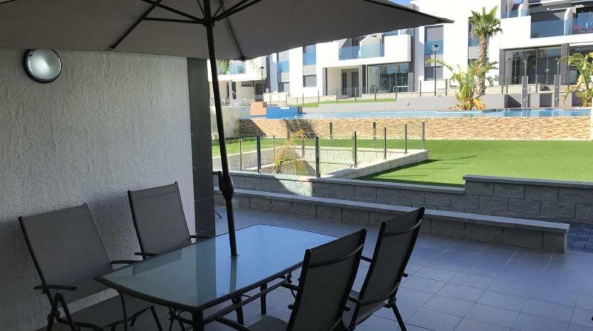 Oasis Beach IX Puntaprima Appartement Torrevieja Buitenkant foto
