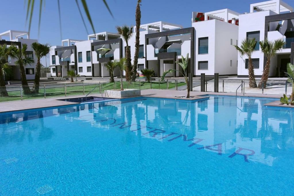 Oasis Beach IX Puntaprima Appartement Torrevieja Buitenkant foto